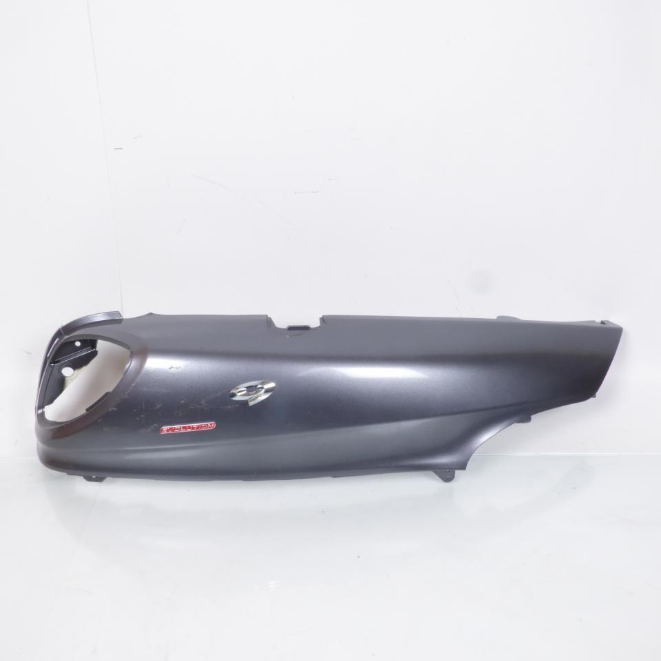 photo piece : Coque arrière droite->Piaggio X9 Evolution