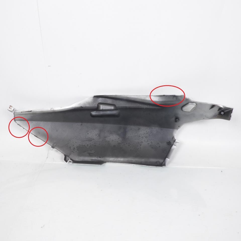 Coque arrière droite origine pour scooter Suzuki 650 Burgman Occasion