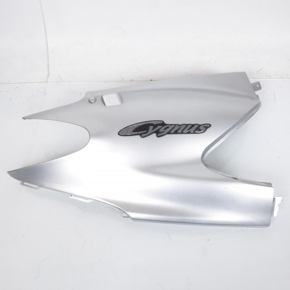 Coque arrière droite origine pour Scooter Yamaha 125 Cygnus 1999 à 2004 5FM-1731-000 / LPRSE031 E310E Occasion