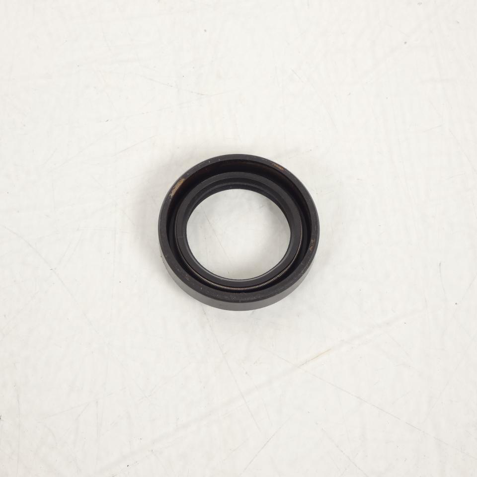 Joint spi moteur pour scooter Yamaha Yp 125 E Skyliner 931022229400 22x32x7mm