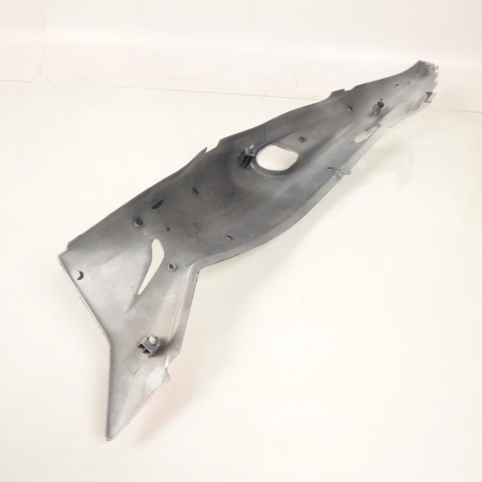 Coque arrière gauche origine pour Moto Yamaha 600 YZF-R 1996 à 2002 4TV-21711-00 Occasion