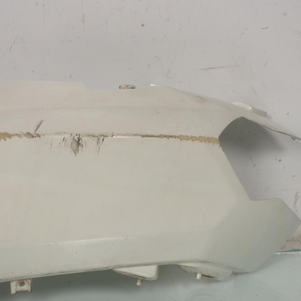 Coque arrière gauche origine pour scooter Peugeot 50 Kisbee 2T 2013 à 2017