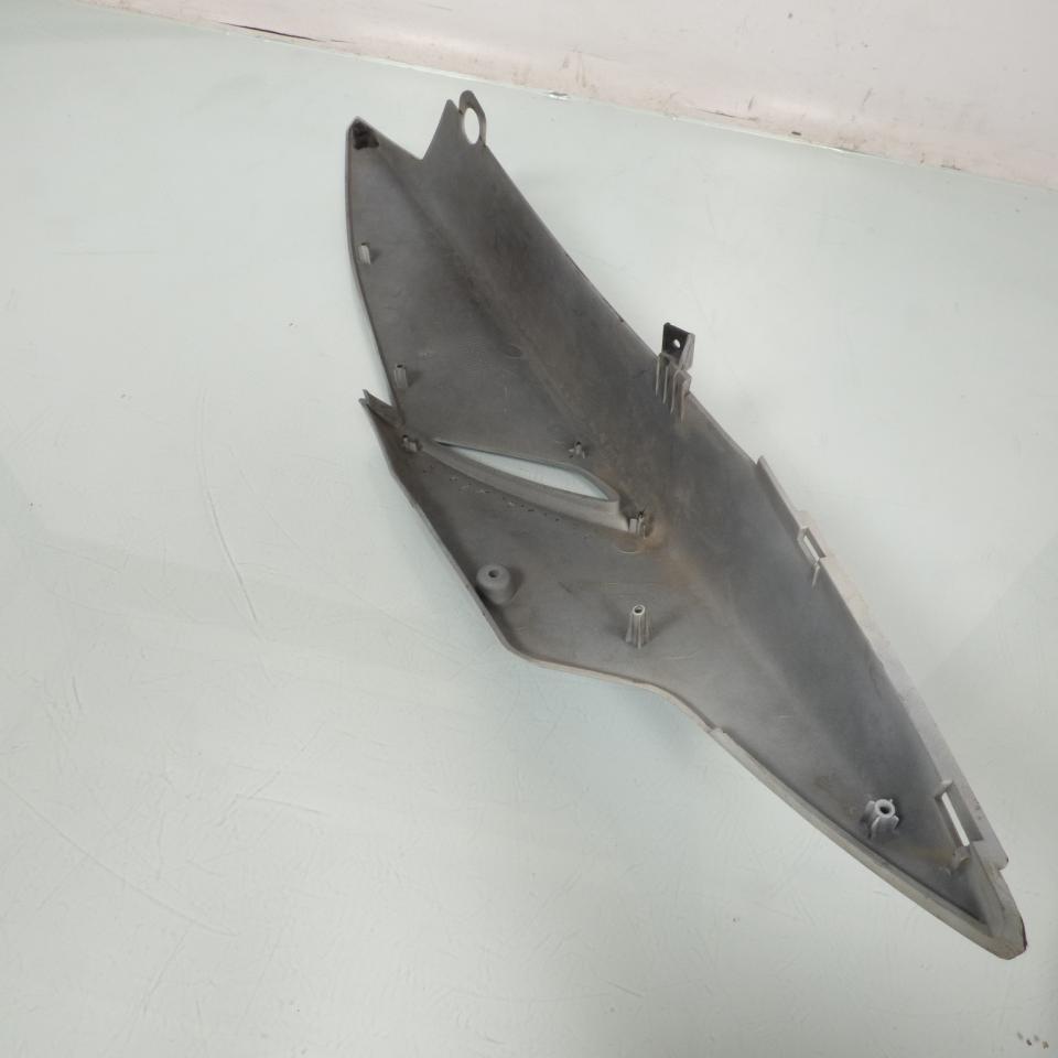 Coque arrière gauche origine pour scooter Piaggio 50 Typhoon 2010 à 2016 657466
