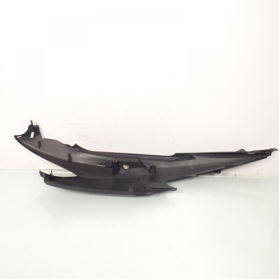 Coque arrière gauche origine pour Scooter Suzuki 400 Burgman 2007 à 2011 47211-05H Neuf en destockage