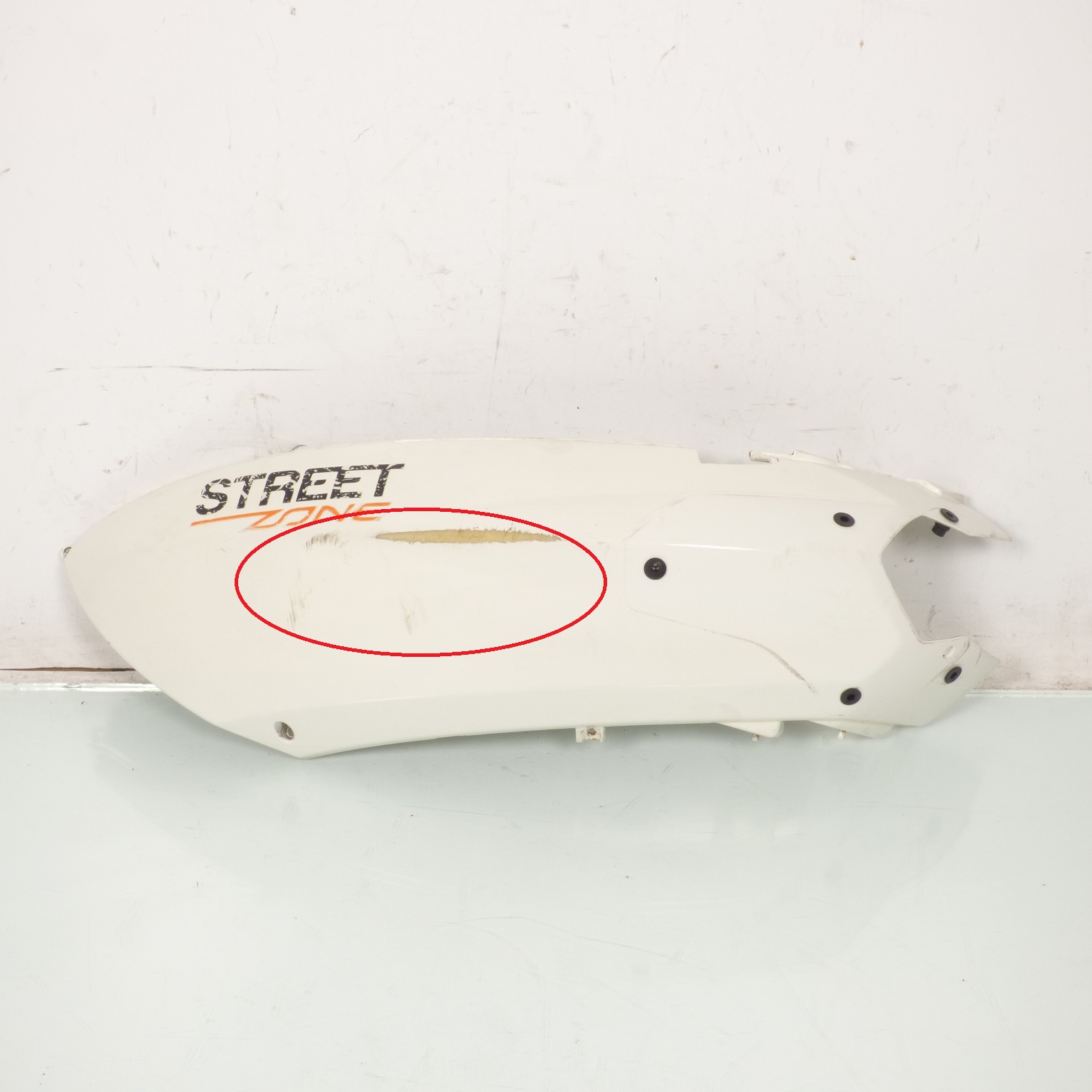 photo piece : Coque arrière gauche->Peugeot STREETZONE 2T