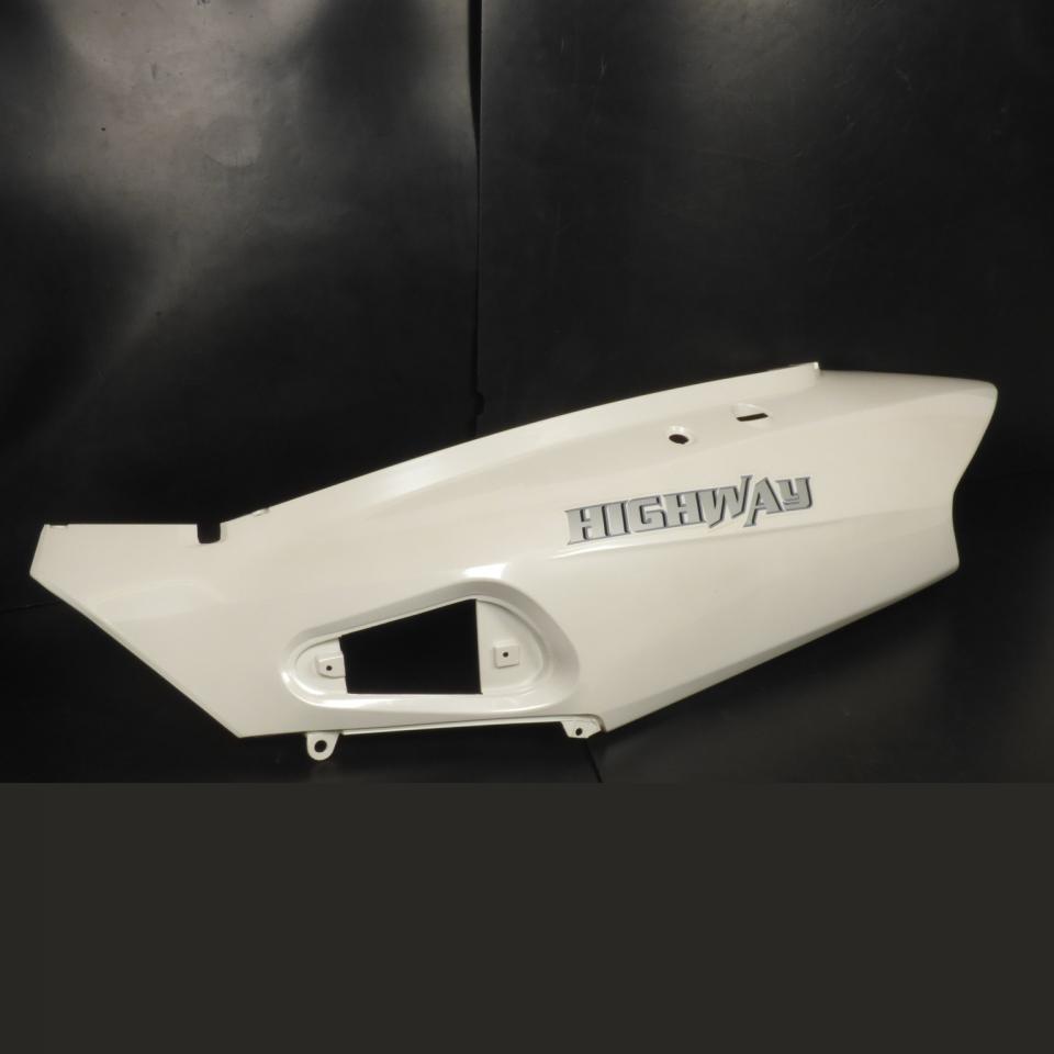 Coque arrière gauche origine pour Scooter Jonway 125 Aztral TM00-070100006 blanc Neuf