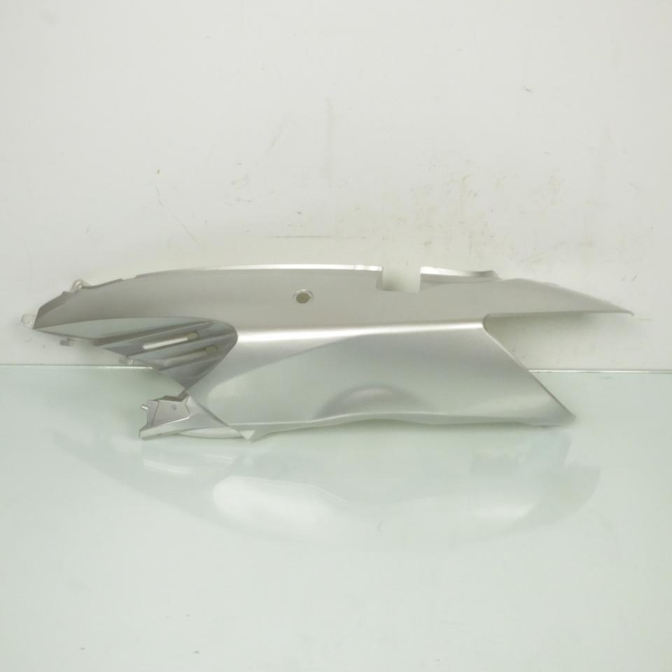 Coque arrière gauche pour scooter Yiying 125 YY125T-7 TI07-070100006 gris