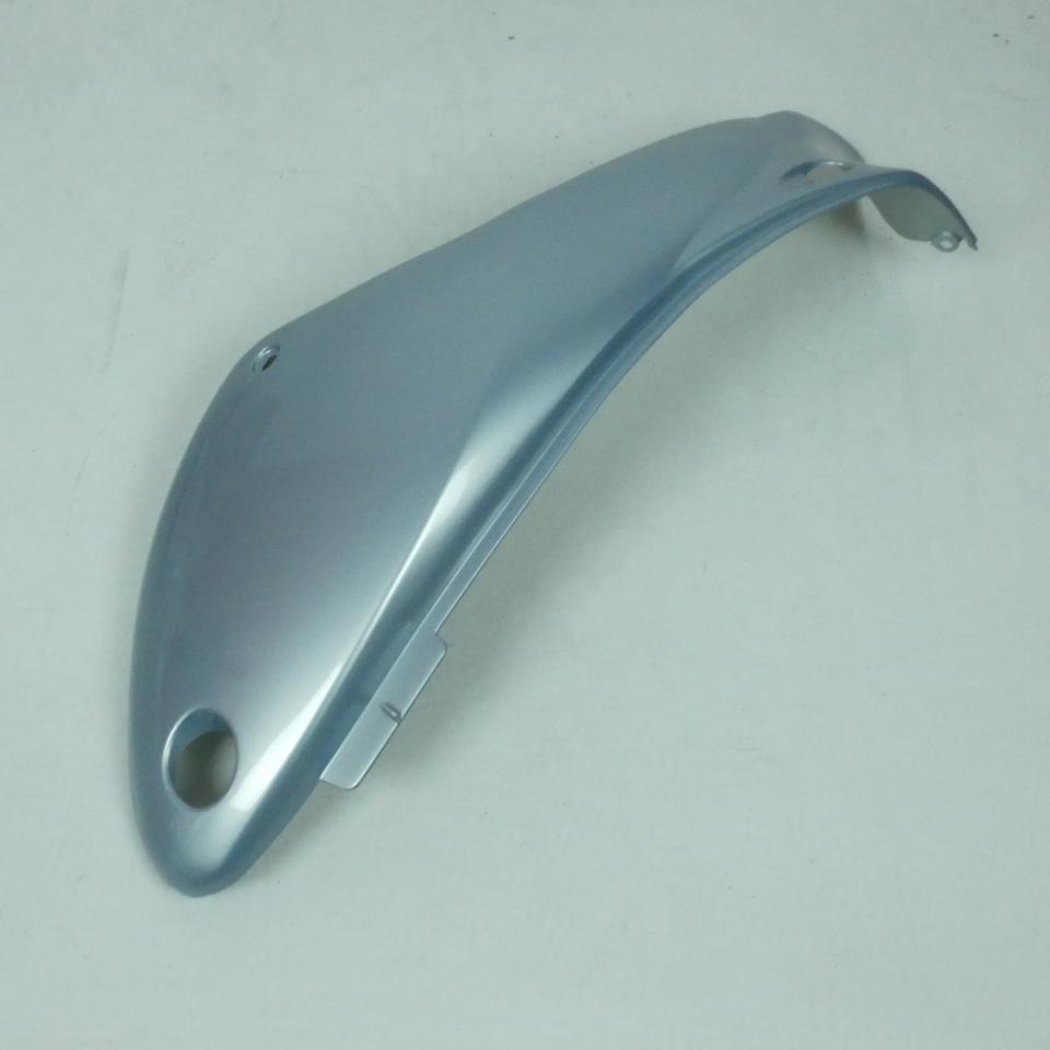 Coque arrière gauche pour scooter Peugeot 50 TKR 2000 à 2003 738625B6 Bleu