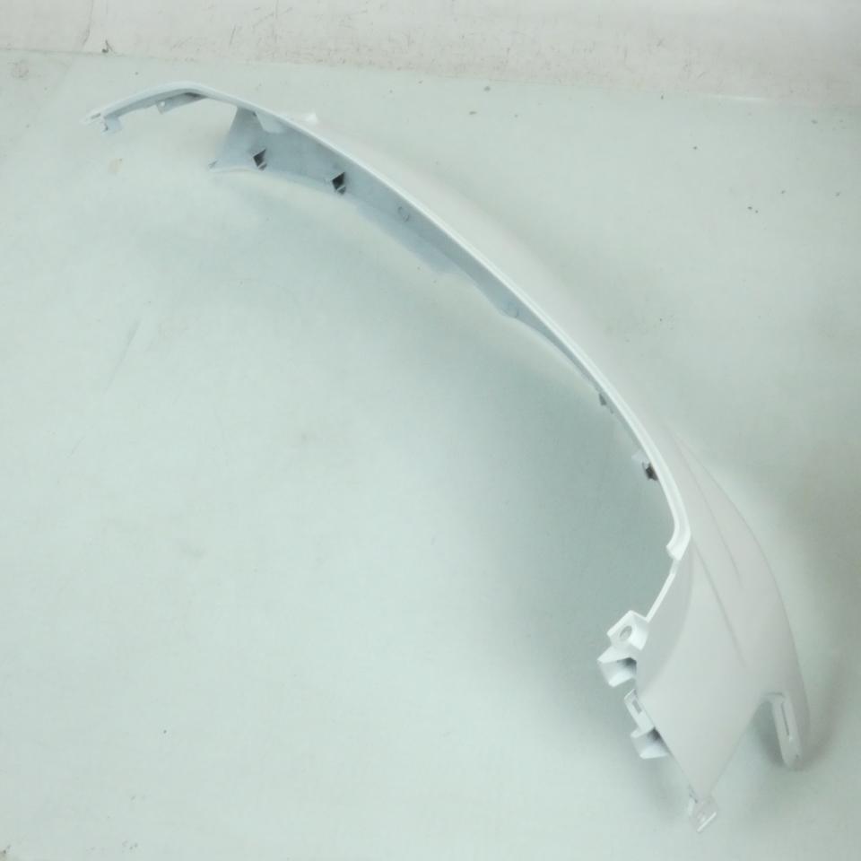 Coque arrière gauche pour scooter Peugeot 50 Tweet 802005K7 83600-Z6A Blanc Neuf