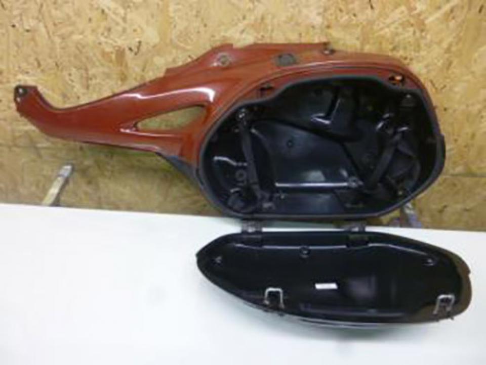 Coque arrière gauche origine pour moto Honda 650 Deauville 1999 77230-MBL-6100 Occasion