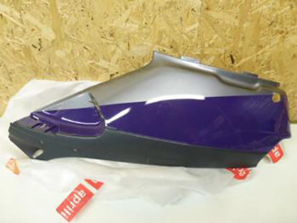 Coque arrière gauche pour scooter Aprilia 50 Amico LX sport cat 1992 - 1993 - Photo 1/1