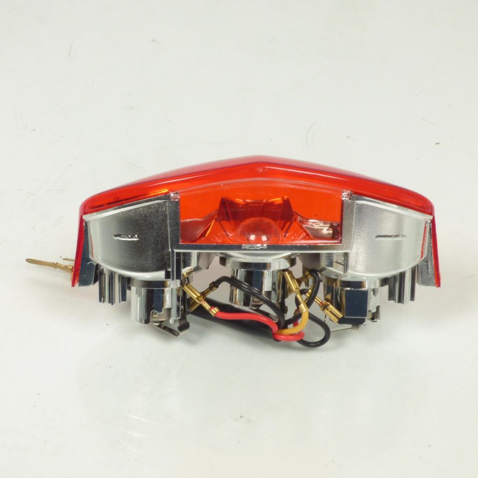 Feu arrière rouge  Teknix pour scooter Peugeot 50 Ludix blaster 2005 à 2014 Neuf
