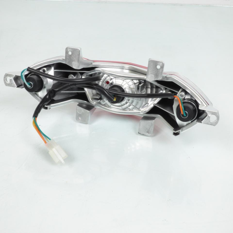 Feu arrière Teknix pour scooter Peugeot 50 Kisbee 2T 2017 Neuf