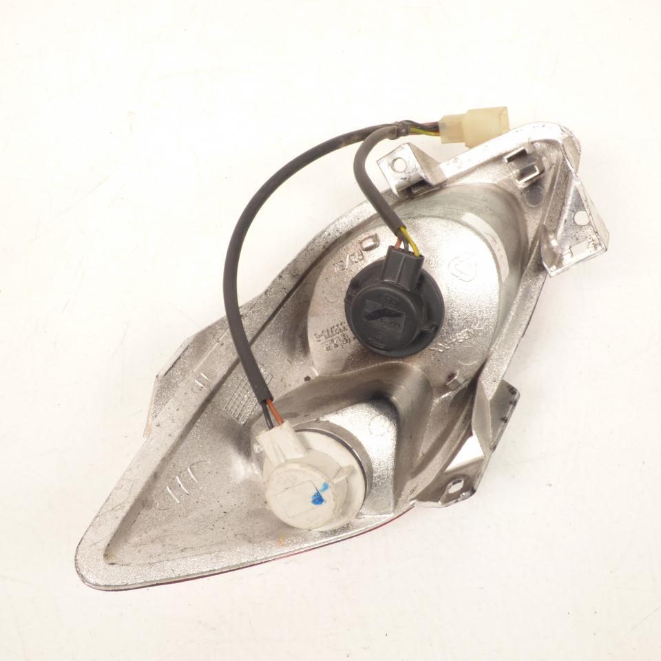 Feu arrière Triom pour scooter Yamaha 125 X-City 338773 Occasion