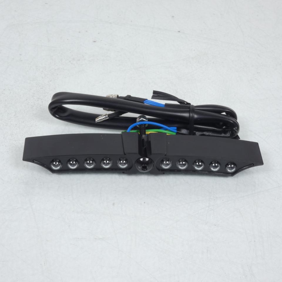 Feu arrière articulé 20° Papillon led rouge Générique pour moto Neuf