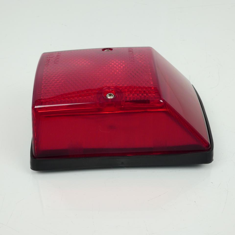 Feu arrière Siem pour scooter Piaggio 50 Vespa Pk 1982 à 1985 216444 Neuf