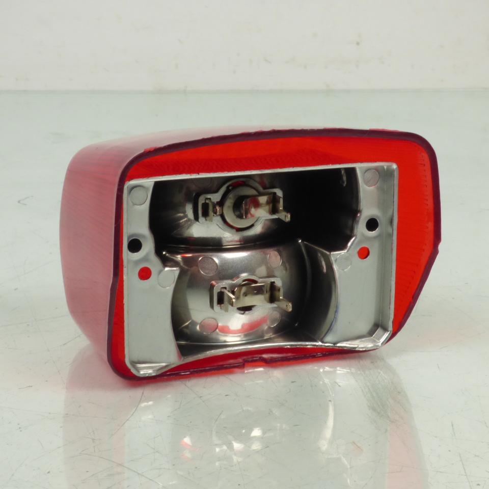 Feu arrière P2R pour mobylette Peugeot 50 Fox 726854 Neuf