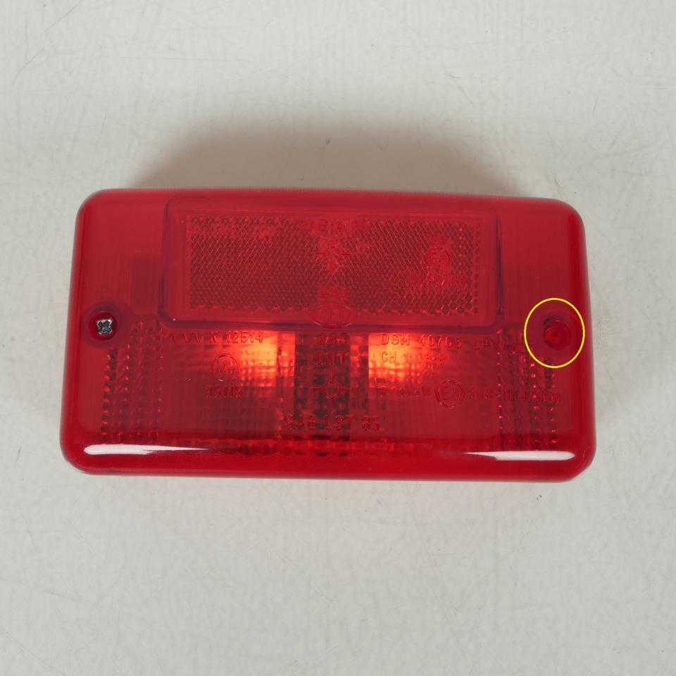 Feu Stop arrière rouge origine pour scooter Peugeot 50 SC 711432 290 285 CEV