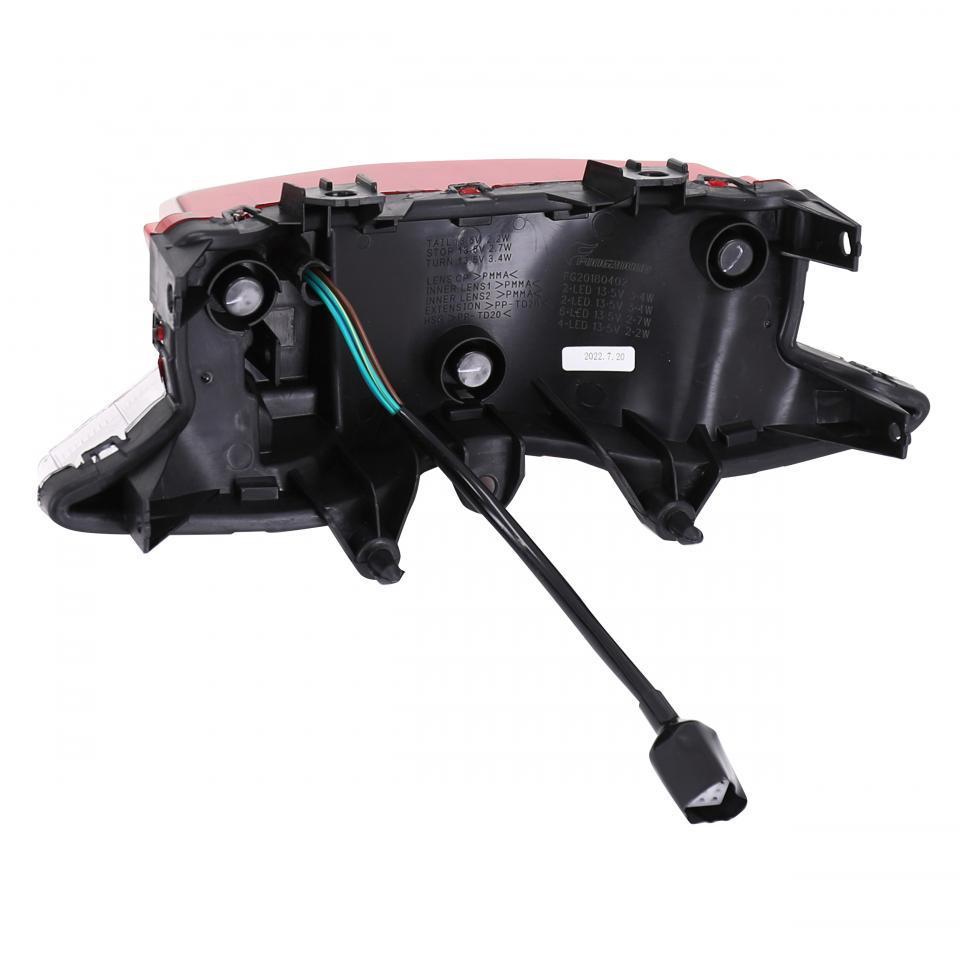 Feu arrière P2R pour Scooter Honda 125 PCX 2014 à 2016 Neuf