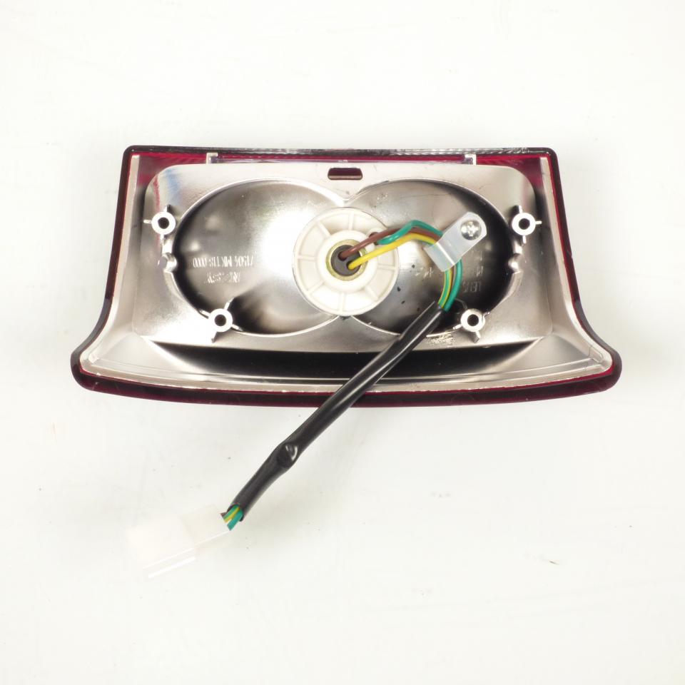 Feu arrière rouge fumé pour scooter Yamaha 50 Bw's 2004 5WW-H4700-00 Neuf