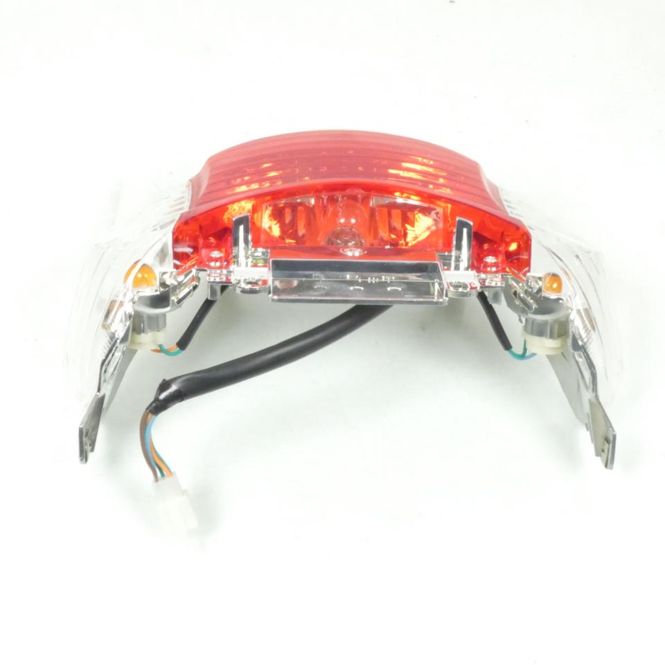 Feu arrière Générique pour scooter TNT 50 ROMA 4T 1 connecteur Chen Liang Neuf