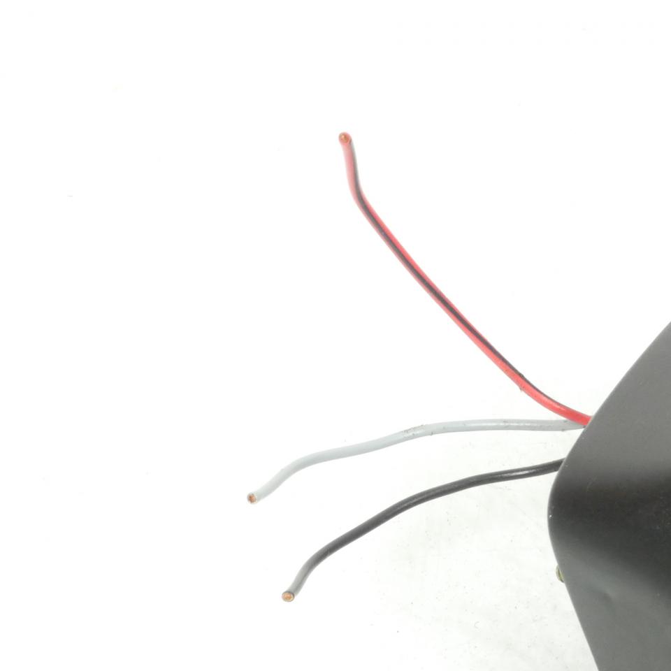 Feu arrière pour moto MH 50 Furia Neuf en destockage