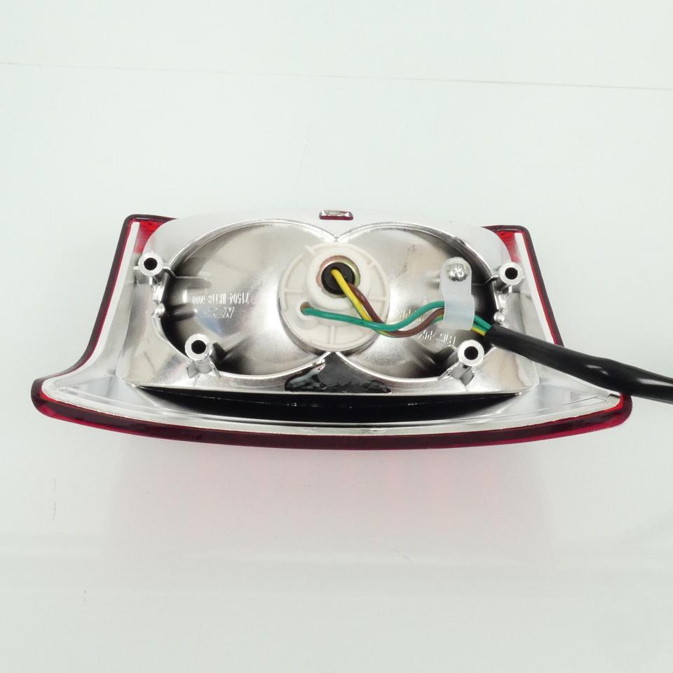 Feu arrière P2R pour Scooter MBK 50 Booster 2004 Neuf