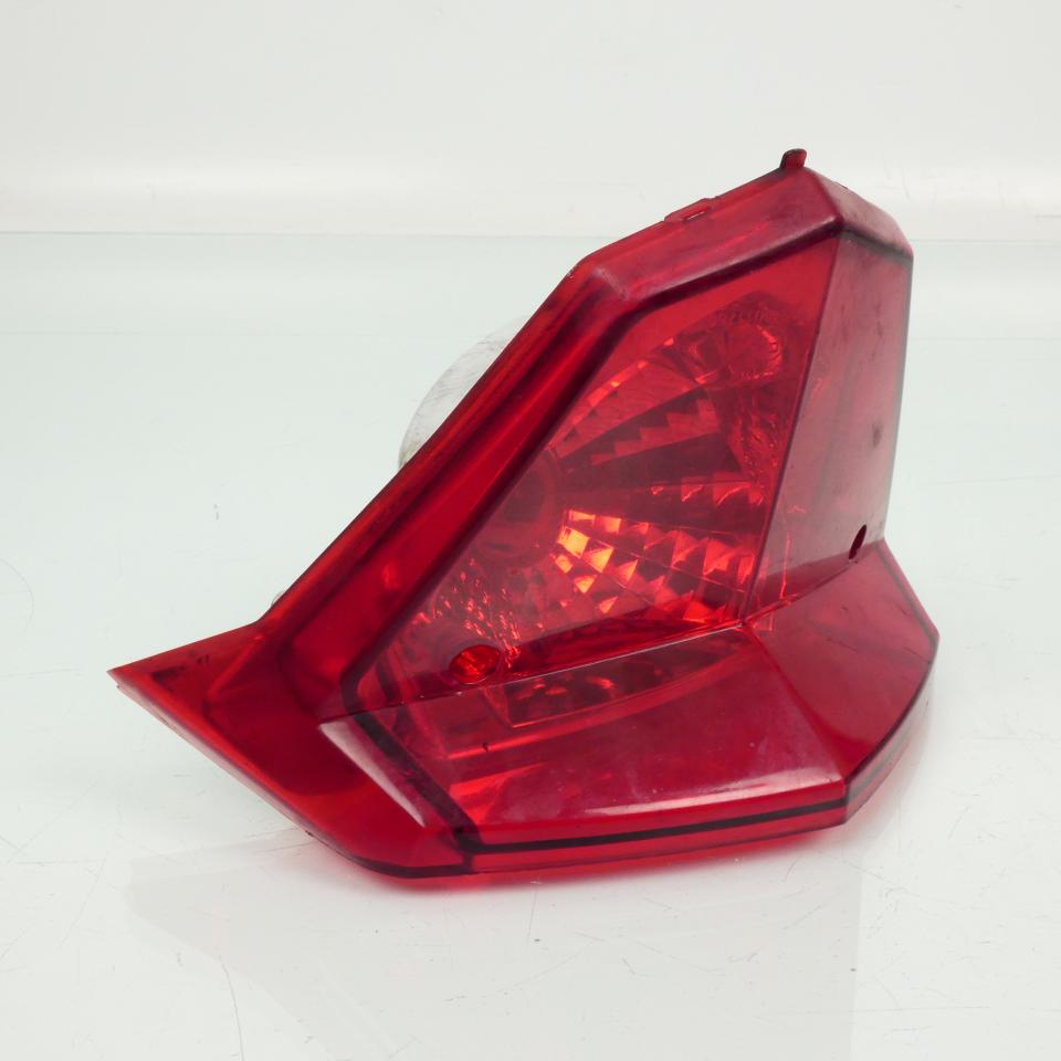 Feu arrière origine pour scooter Keeway 50 Flash QJIANG E4 50R-0011760 Occasion
