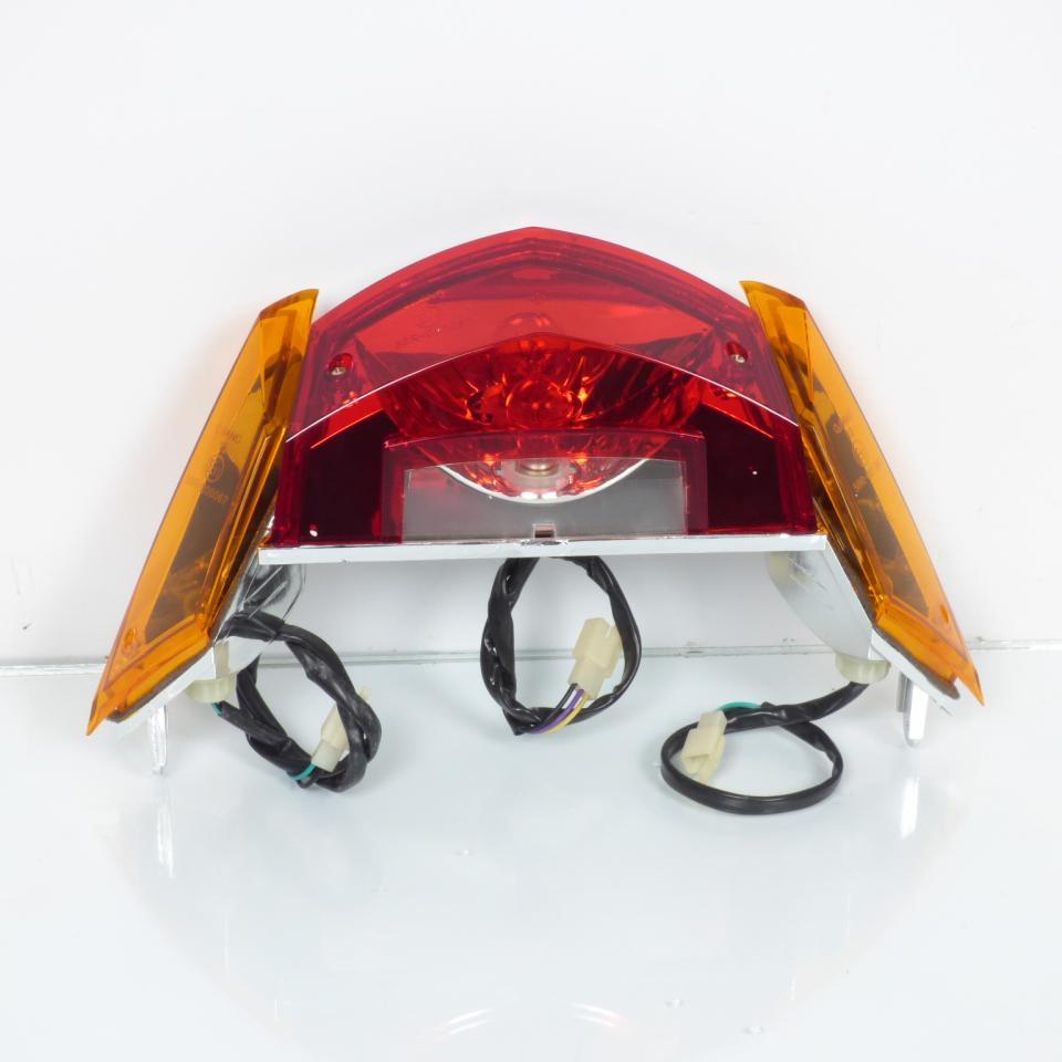 Feu arrière origine pour Scooter Keeway 50 Matrix 82000BMMT000 Neuf
