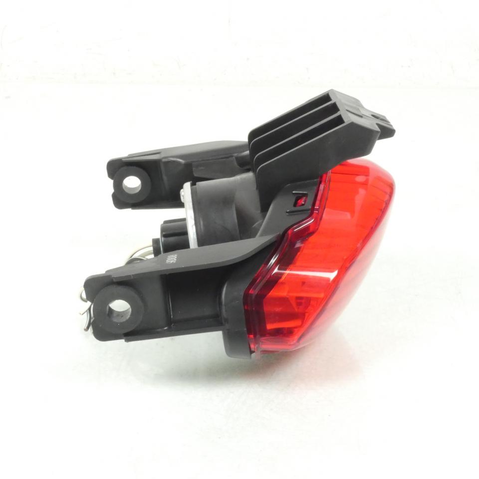 Feu arrière pour moto Suzuki 650 Gladius 2009 à 2011 35710-44H00-00 Occasion
