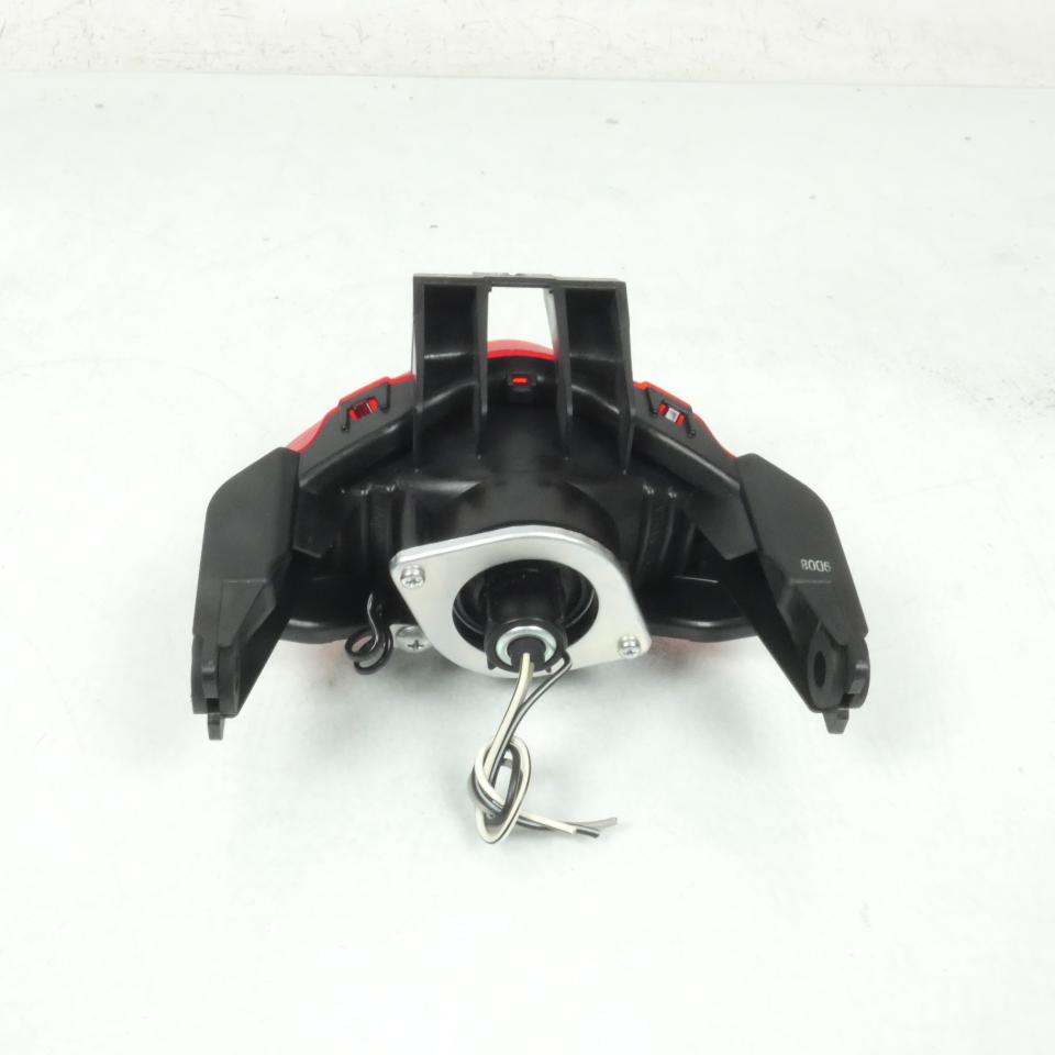 Feu arrière pour moto Suzuki 650 Gladius 2009 à 2011 35710-44H00-00 Occasion