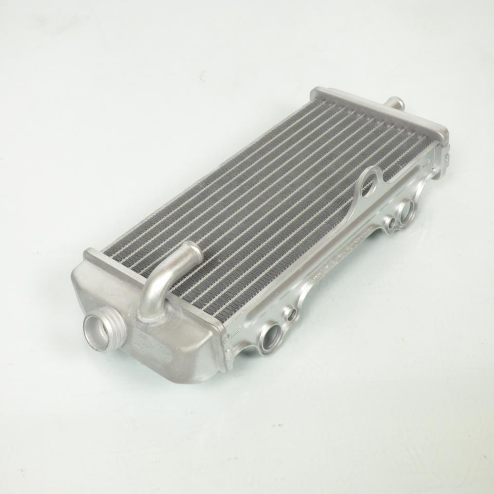 Radiateur de refroidissement TNT pour Moto Malaguti 50 XSM 1D4-E2460-00 Neuf