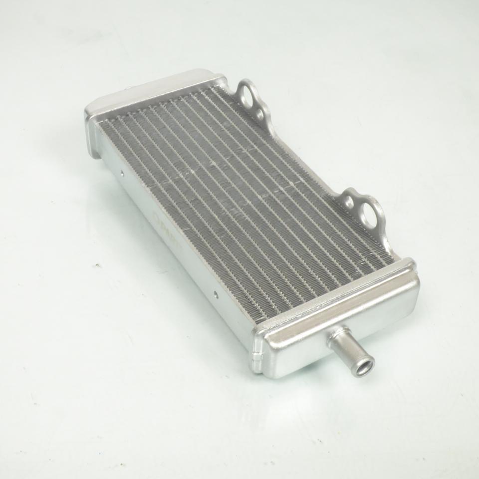 Radiateur de refroidissement TNT pour Moto Malaguti 50 XTM 1D4-E2460-00 Neuf