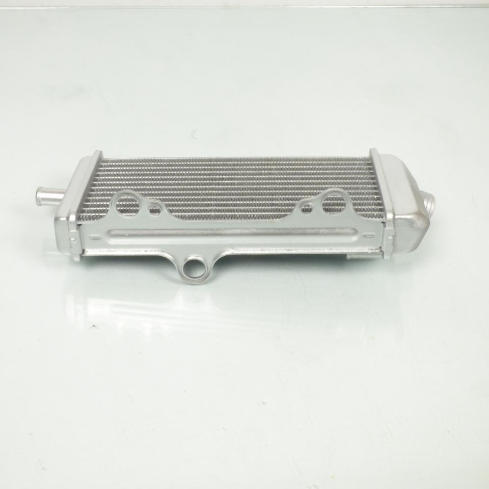 Radiateur de refroidissement TNT pour Moto Malaguti 50 XSM 1D4-E2460-00 Neuf
