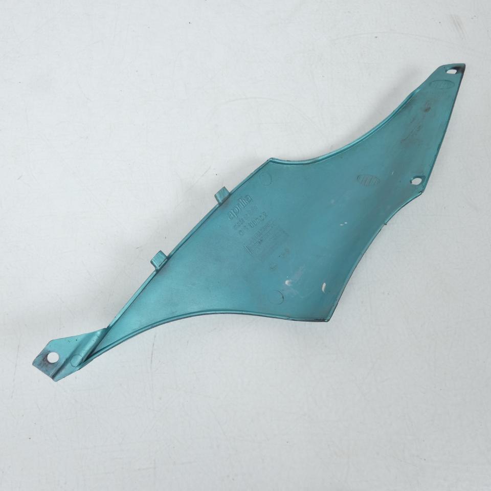 Sabot bas de caisse gauche pour scooter Aprilia Gulliver 50 1995-1998 11702 Vert