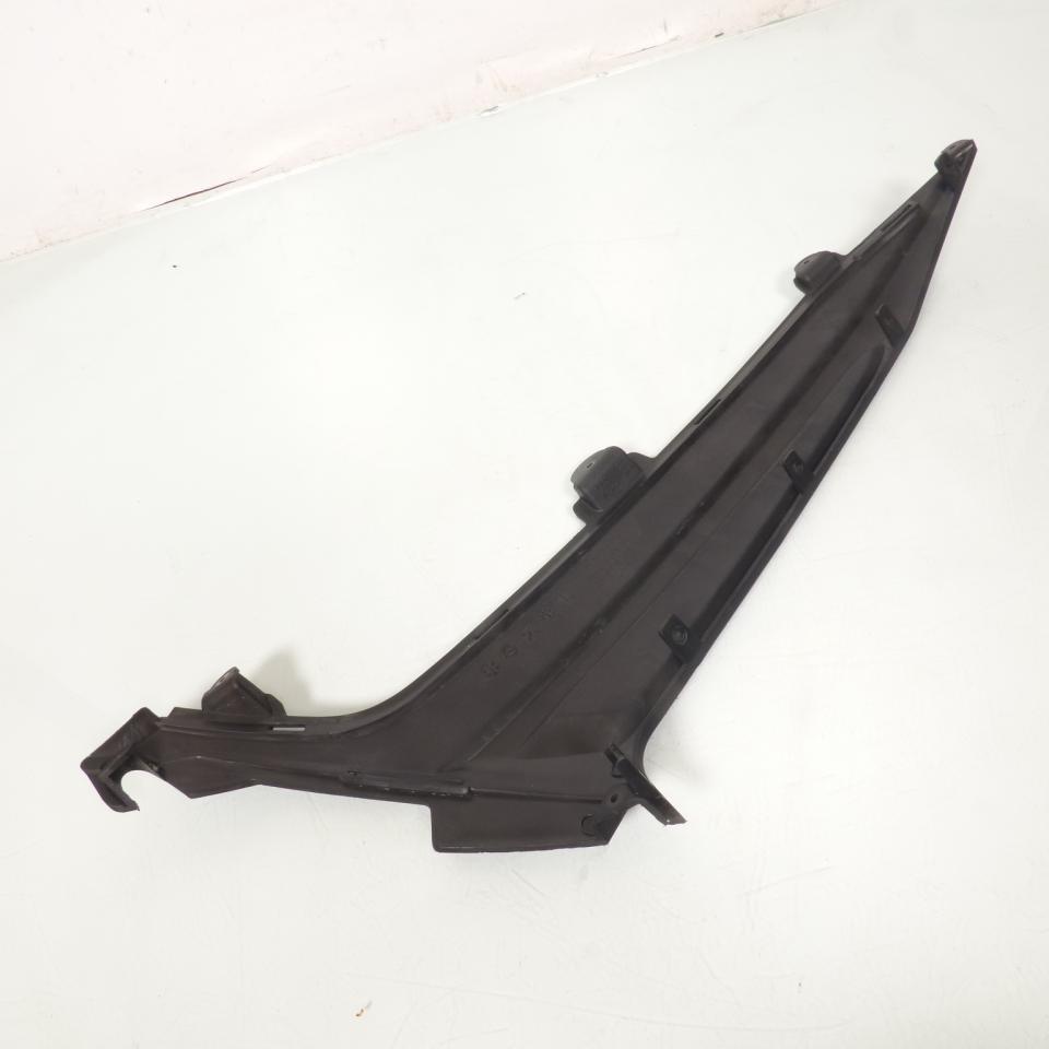 Sabot bas de caisse gauche origine pour scooter Kymco 400 X-citing S 83610-ADG5