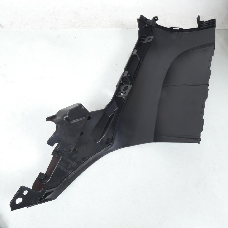 Sabot bas caisse gauche pour scooter Peugeot 400 Metropolis 2011-2016 781095M1