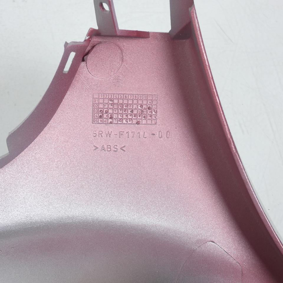 Sabot bas de caisse gauche pour scooter MBK 50 Mach-G 5RW-F171L-00-PA Gris Neuf