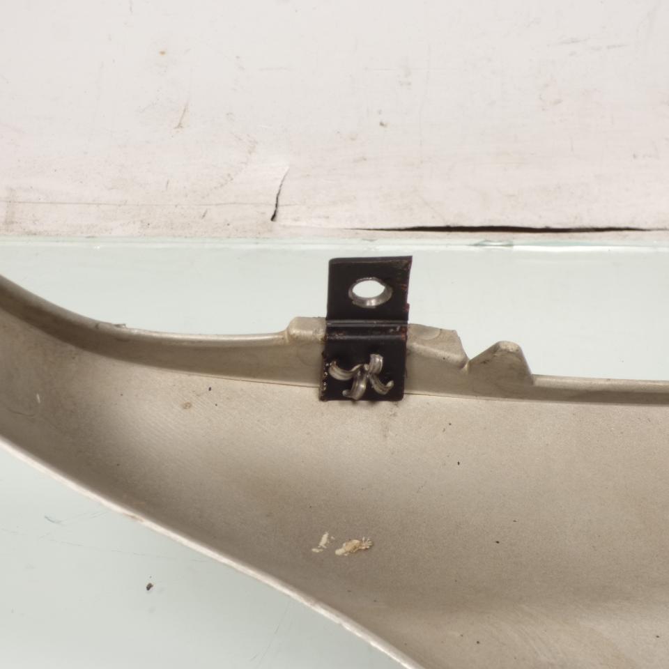 Sabot gauche origine pour scooter Peugeot 100 Elyseo 1999 à 2004 11738074G