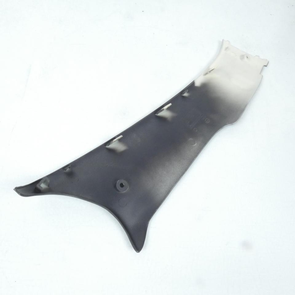 Sabot bas de caisse gauche Noir Gris pour scooter Baotian 125 Speed Road Neuf