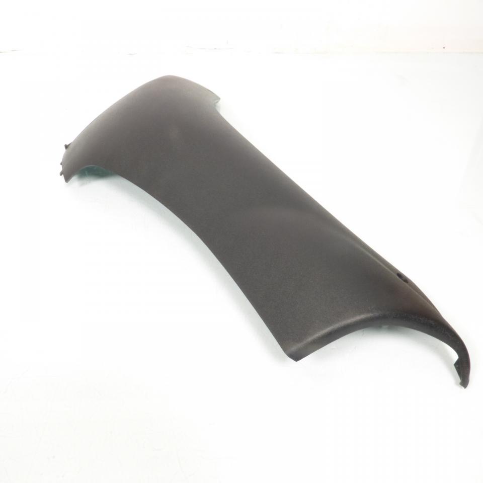 Sabot bas de caisse gauche origine pour Scooter Peugeot 50 Buxy 1173521970 / 730640NK Neuf