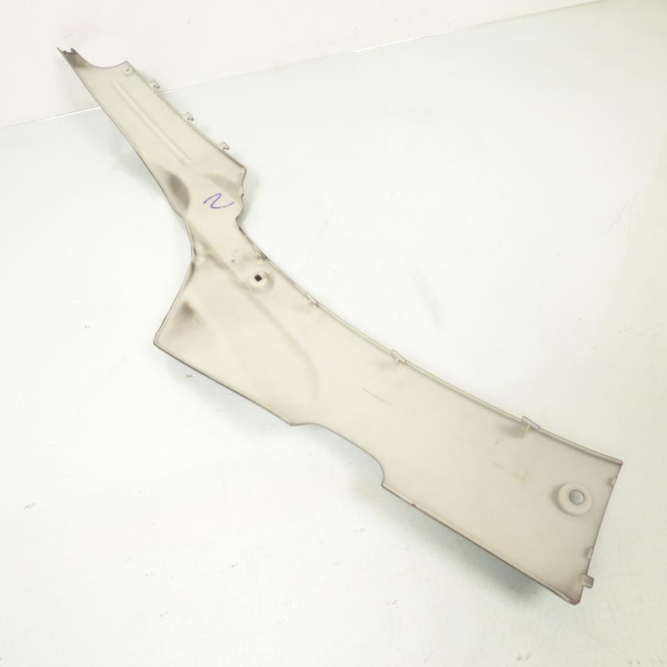 Sabot bas de caisse gauche origine pour Scooter Benzhou 50 QT TB00-070301004 gris BZ-GY50-17 Neuf