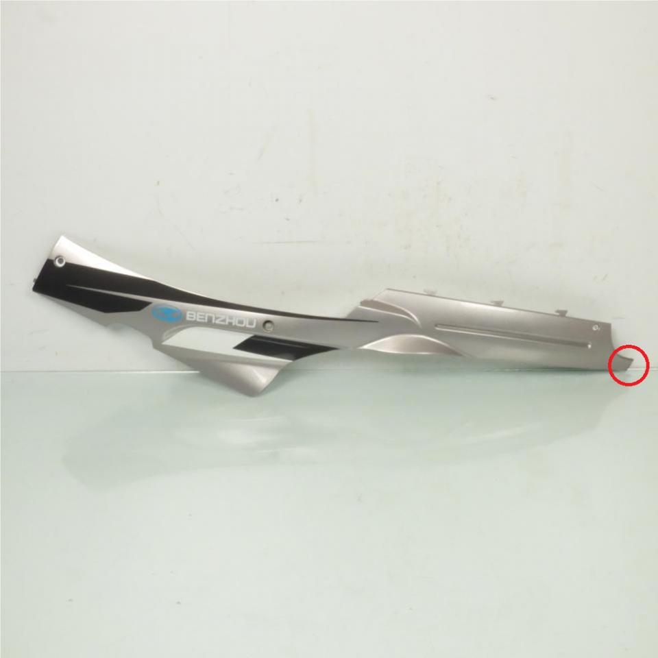 Sabot bas de caisse gauche origine pour scooter Benzhou 50 QT Occasion