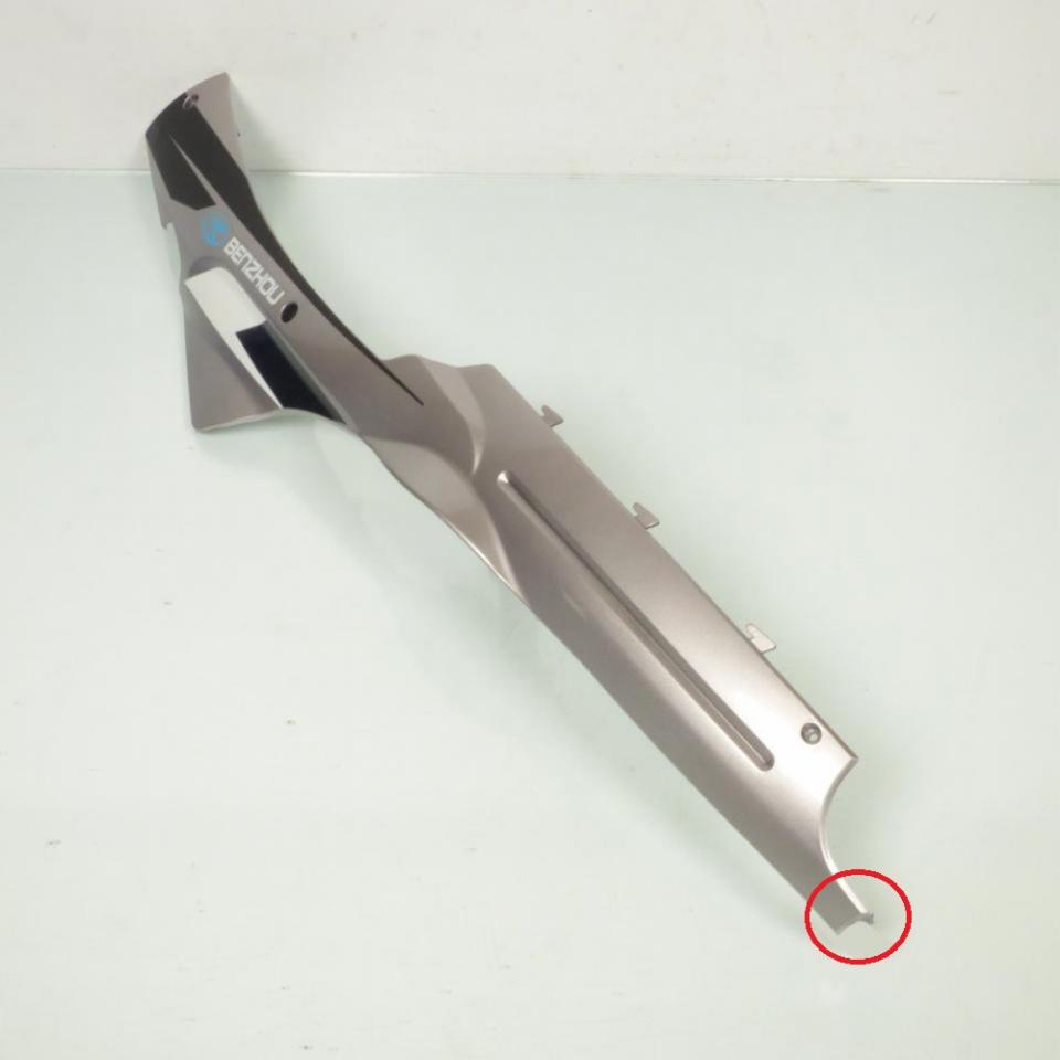 Sabot bas de caisse gauche origine pour scooter Benzhou 50 QT Occasion