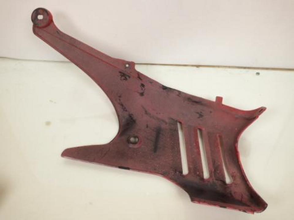 Sabot bas de caisse gauche origine pour moto Suzuki 750 GSXF Occasion