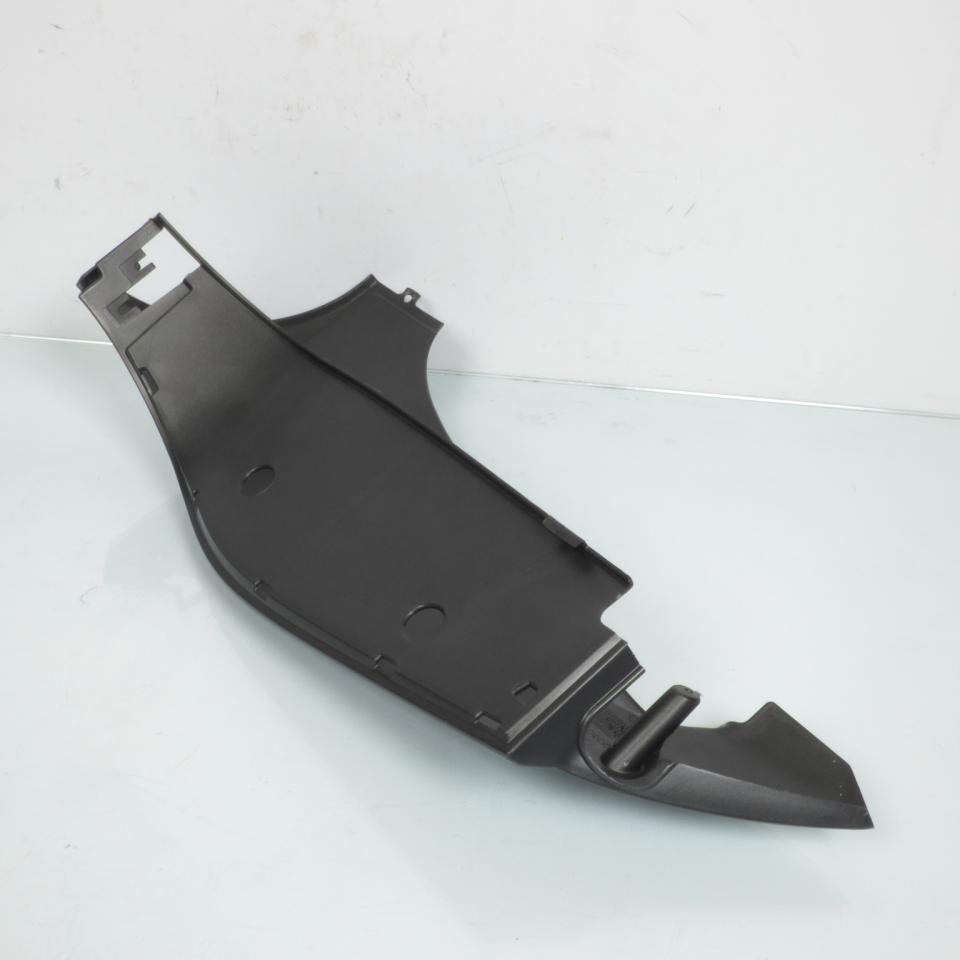Sabot bas de caisse gauche origine pour Scooter Derbi 50 GP1 2006 à 2009 00G01505281 Neuf