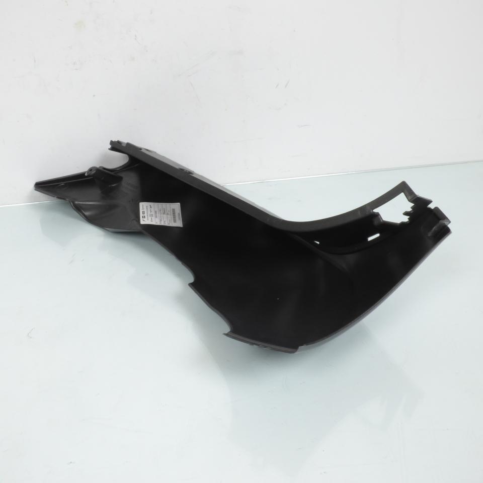 Sabot bas de caisse gauche origine pour Scooter Derbi 50 GP1 2006 à 2009 00G01505281 Neuf