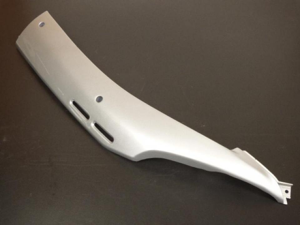 Sabot bas de caisse gauche origine pour Scooter Sym 50 Jet Euro X 2005 à 2007 83620-G22-000-S0 Neuf
