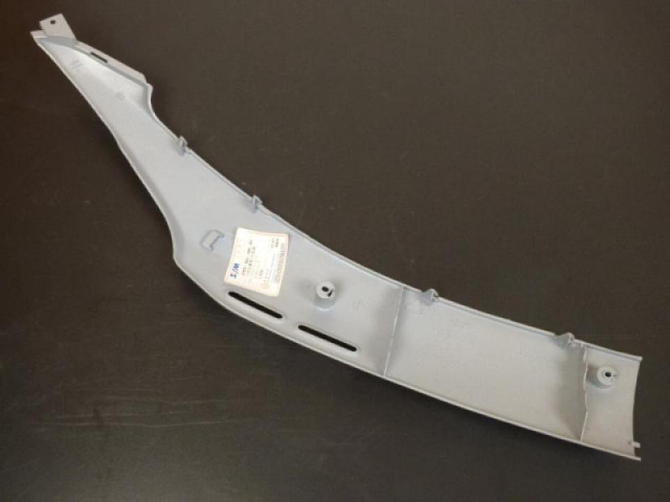 Sabot bas de caisse gauche origine pour Scooter Sym 50 Jet Euro X 2005 à 2007 83620-G22-000-S0 Neuf