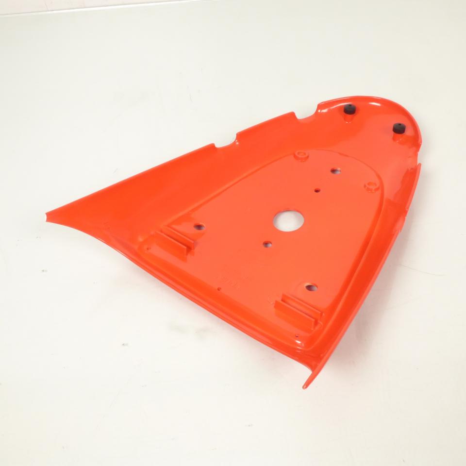 Carénage capot de selle passager pour scooter Aprilia 50 SR 1997-2000 AP8239411 101354